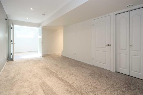 608-30 Carleton Avenue, Red Deer, AB - Indoor Photo Showing Other Room