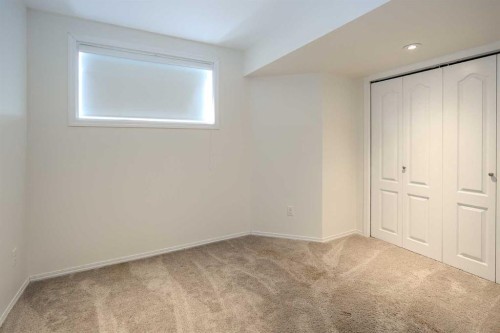 608-30 Carleton Avenue, Red Deer, AB - Indoor Photo Showing Other Room