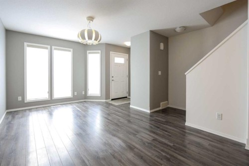 608-30 Carleton Avenue, Red Deer, AB - Indoor Photo Showing Other Room