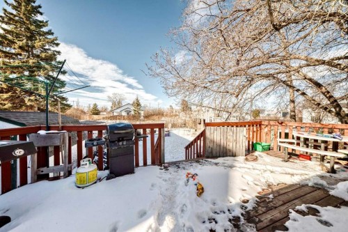 4939 45 Street, Innisfail, AB - Outdoor With Deck Patio Veranda