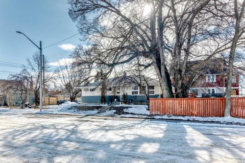 4939 45 Street, Innisfail, AB - Outdoor