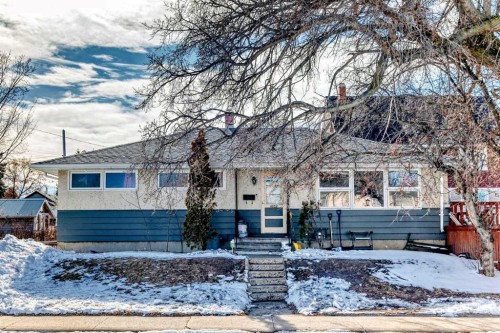 4939 45 Street, Innisfail, AB - Outdoor