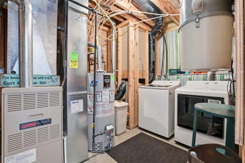 170 Kerr Close, Red Deer, AB - Indoor Photo Showing Laundry Room