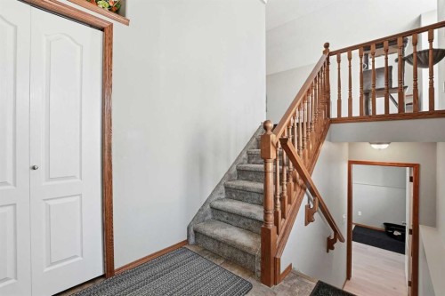 170 Kerr Close, Red Deer, AB - Indoor Photo Showing Other Room