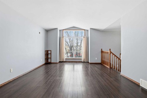 170 Kerr Close, Red Deer, AB - Indoor Photo Showing Other Room