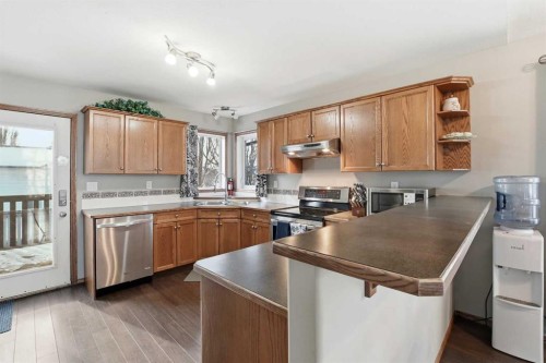 170 Kerr Close, Red Deer, AB - Indoor Photo Showing Kitchen With Double Sink