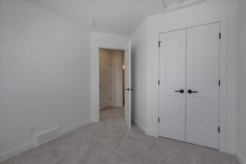 32 Inglis Crescent, Sylvan Lake, AB - Indoor