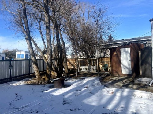 13 Lake Trail Estates, Bentley, AB 