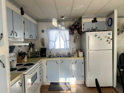 13 Lake Trail Estates, Bentley, AB 