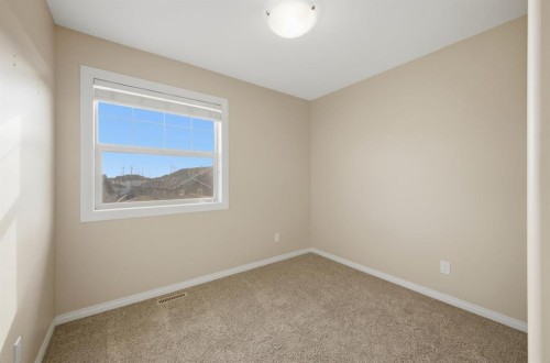 408-150 Vanier Drive, Red Deer, AB - Indoor Photo Showing Other Room
