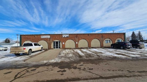 5301 50 Avenue, Castor, AB 