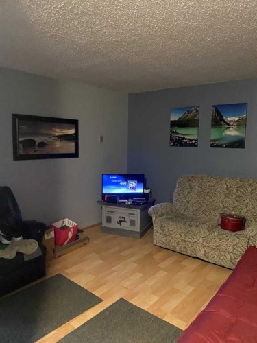 5301 50 Avenue, Castor, AB 