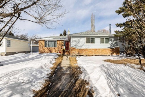 4216 37 Street  Red Deer, AB T4N 0T7