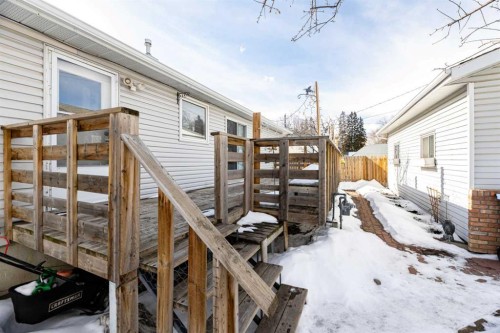 4216 37 Street, Red Deer, AB - Outdoor