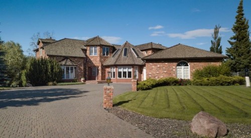 6804 42A Avenue  Camrose, AB T4V 3S4