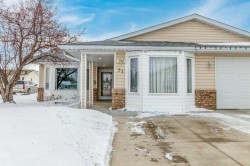 27 Ellis Street  Red Deer, AB T4R 2C8