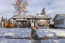5218 53A Avenue  Camrose, AB T4V 0Y8