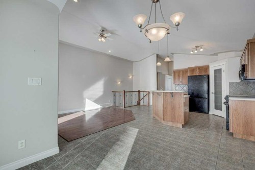 9 Assinger Avenue, Red Deer, AB - Indoor Photo Showing Kitchen