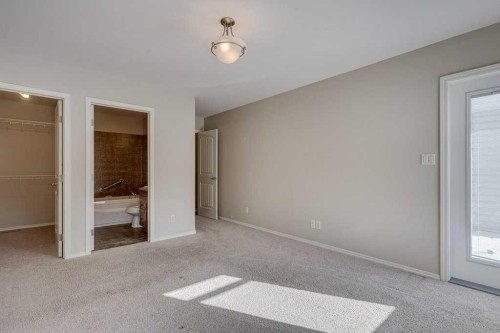 9 Assinger Avenue, Red Deer, AB - Indoor Photo Showing Other Room