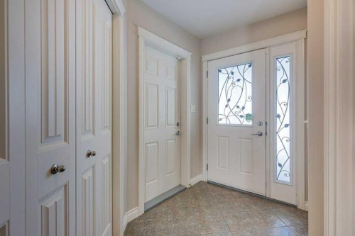 9 Assinger Avenue, Red Deer, AB - Indoor Photo Showing Other Room