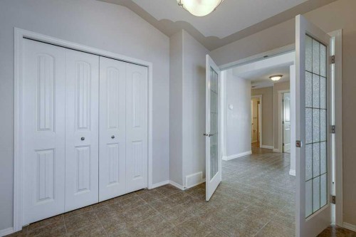 9 Assinger Avenue, Red Deer, AB - Indoor Photo Showing Other Room