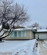 5333 57 Avenue  Rocky Mountain House, AB T4T 1M7