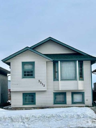 3313 50 Avenue  Sylvan Lake, AB T5S 1A9