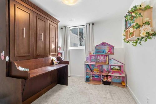 53 Ellington Crescent, Red Deer, AB - Indoor Photo Showing Other Room