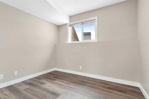 165 Kelloway Crescent, Red Deer, AB - Indoor Photo Showing Other Room
