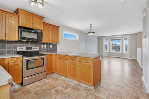 165 Kelloway Crescent, Red Deer, AB - Indoor Photo Showing Kitchen