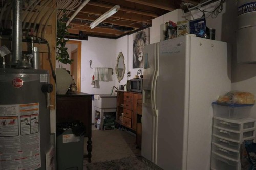 5228 41 St Crescent, Innisfail, AB - Indoor Photo Showing Basement