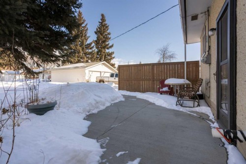 5316 55 Avenue, Viking, AB - Outdoor