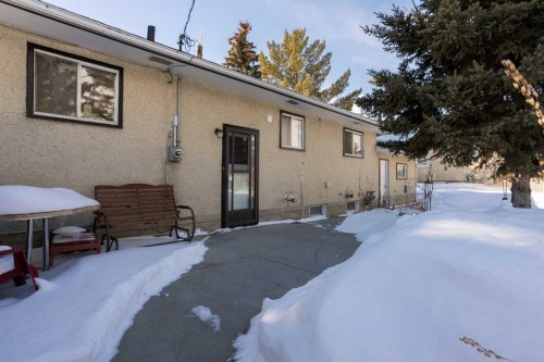 5316 55 Avenue, Viking, AB - Outdoor With Exterior