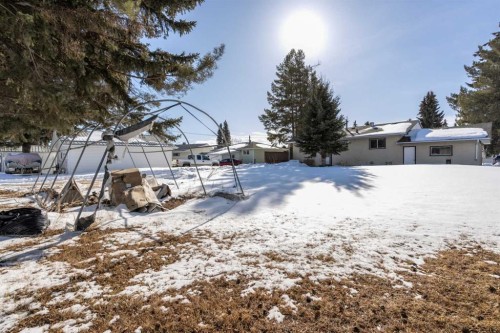 5316 55 Avenue, Viking, AB - Outdoor