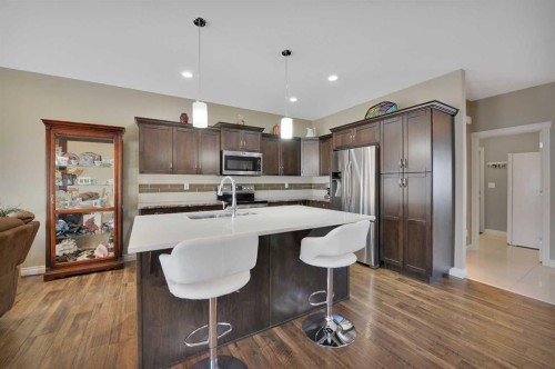 12 Rosse Place, Sylvan Lake, AB - Indoor Photo Showing Kitchen With Stainless Steel Kitchen With Upgraded Kitchen