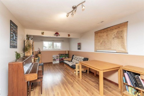 34 Iron Wolf Ridge, Lacombe, AB - Indoor