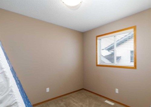 30 Ireland Crescent, Red Deer, AB - Indoor Photo Showing Other Room