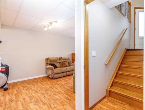 30 Ireland Crescent, Red Deer, AB - Indoor Photo Showing Other Room