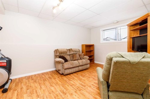 30 Ireland Crescent, Red Deer, AB - Indoor Photo Showing Other Room