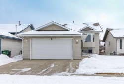 30 Ireland Crescent  Red Deer, AB T4R 3K8