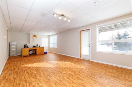 30 Ireland Crescent, Red Deer, AB - Indoor Photo Showing Other Room