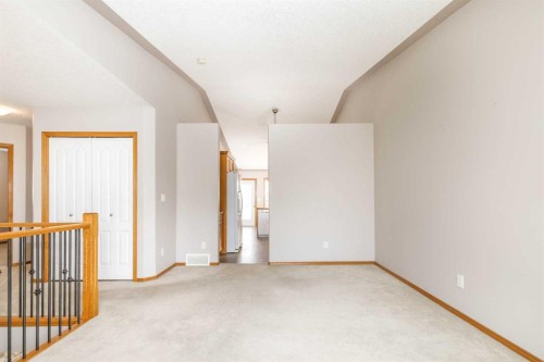 30 Ireland Crescent, Red Deer, AB - Indoor Photo Showing Other Room