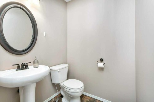 49-103 Addington Drive, Red Deer, AB - Indoor Photo Showing Bathroom