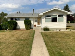 5104 40 Street  Innisfail, AB T4G 1H8