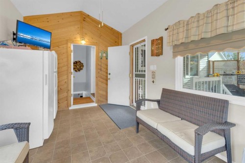 602 Partridge Drive, Pelican Point, AB - Indoor Photo Showing Other Room