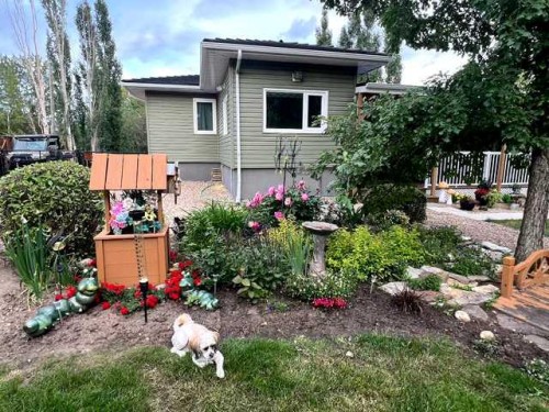 602 Partridge Drive, Pelican Point, AB - Outdoor