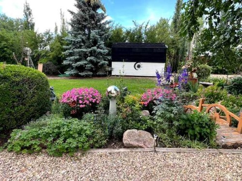 602 Partridge Drive, Pelican Point, AB - Outdoor