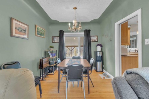602 Partridge Drive, Pelican Point, AB - Indoor Photo Showing Dining Room