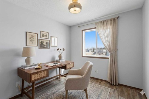 25 Winston Place, Blackfalds, AB - Indoor Photo Showing Office