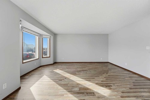 25 Winston Place, Blackfalds, AB - Indoor Photo Showing Other Room